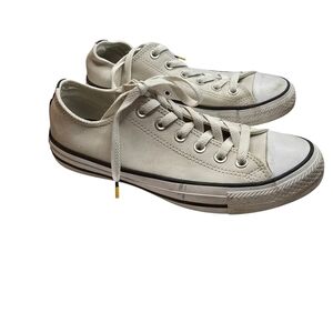 Converse Off White Low Top Leather Unisex Sneakers Women's 7.5 Men's 5.5